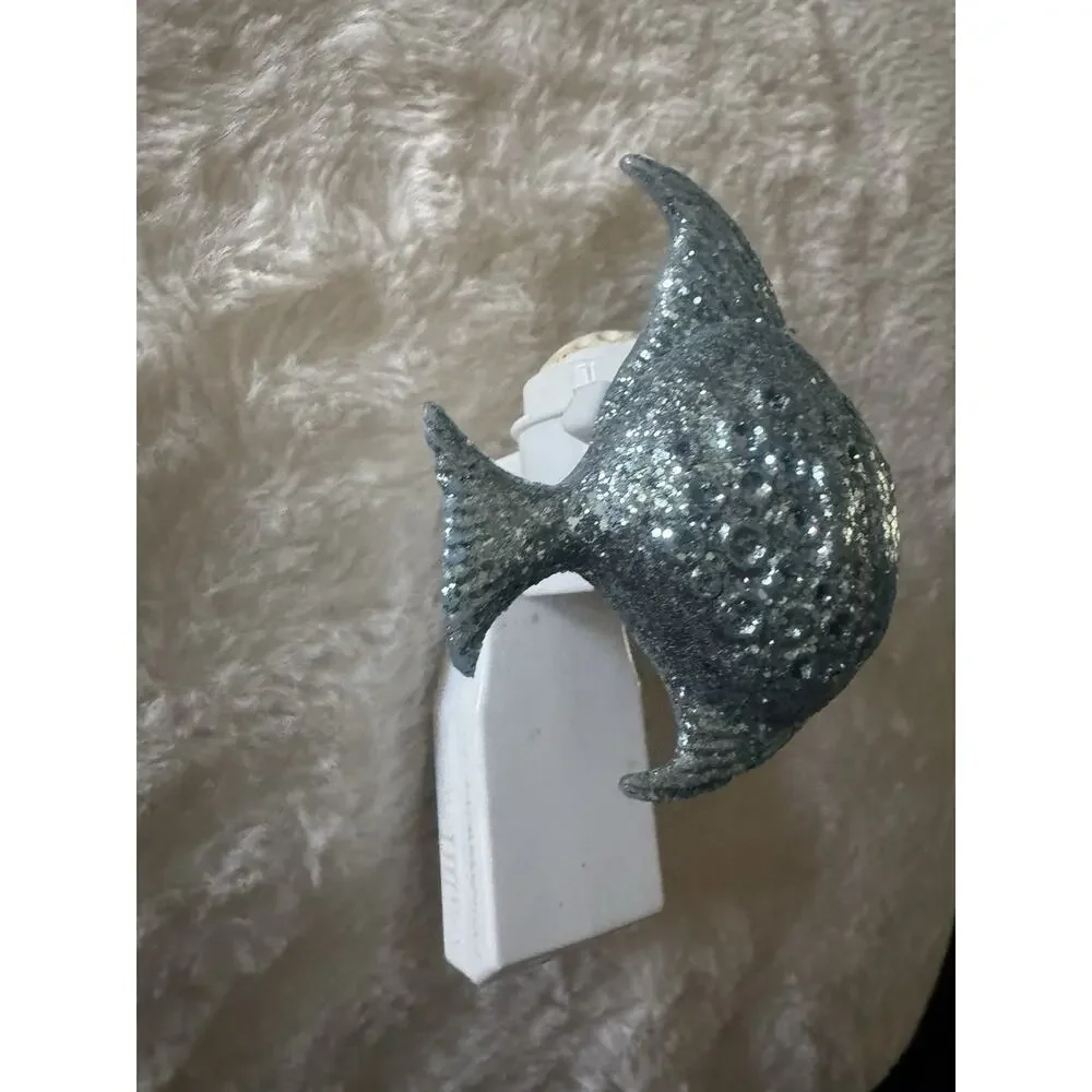 Bath & Body Works Wallflower Blue Glitter Fish Diffuser Plug-In Light-Up